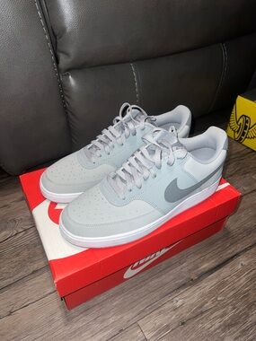 Nike Men’s Low-Top Sneakers - Light Gray and Gray Swoosh